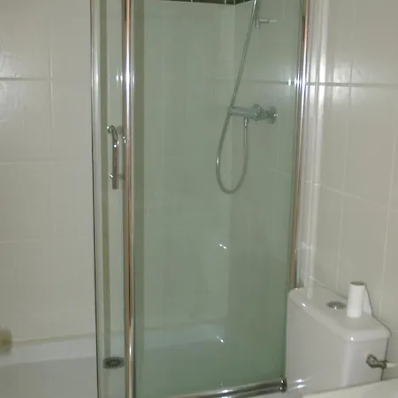 Appartement 3 Couchages Au Pied Des Pistes - Fr-1-557-27